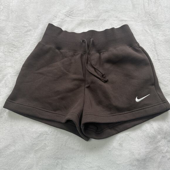 Nike Sport Shorts Womens Size XS Phoenix Fleece High Waisted Loose Fit Brown NEW - Picture 1 of 13